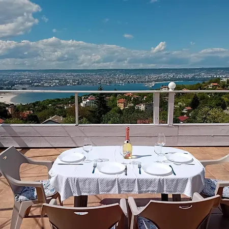 Zaliva Apartment *